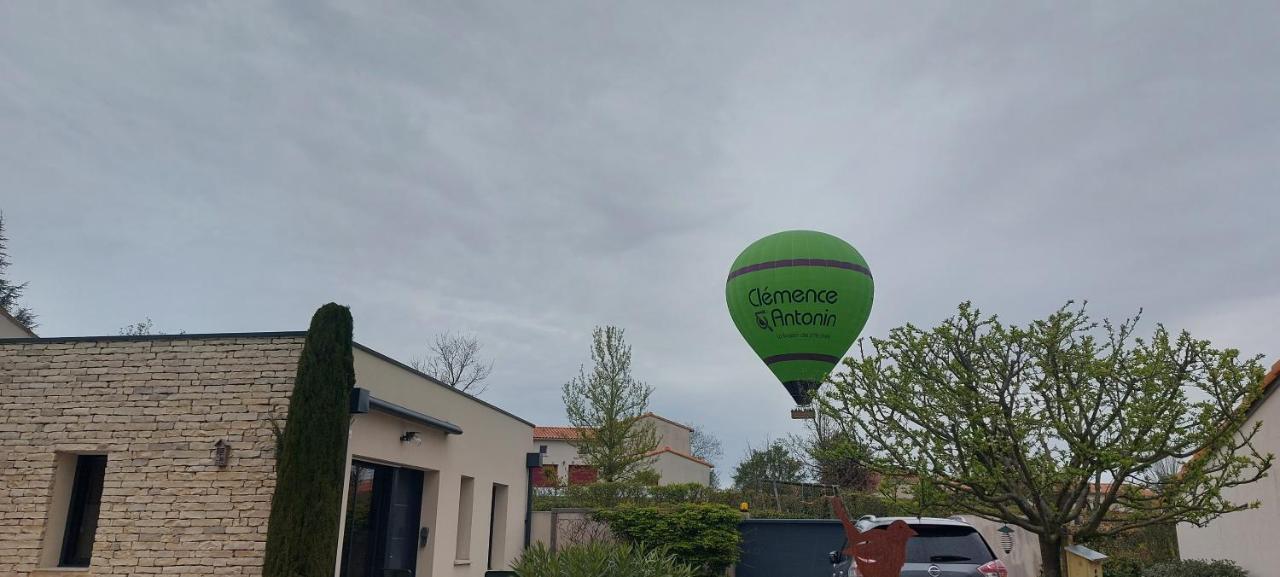 Au Grain D'Orge Vila Echire Exterior foto