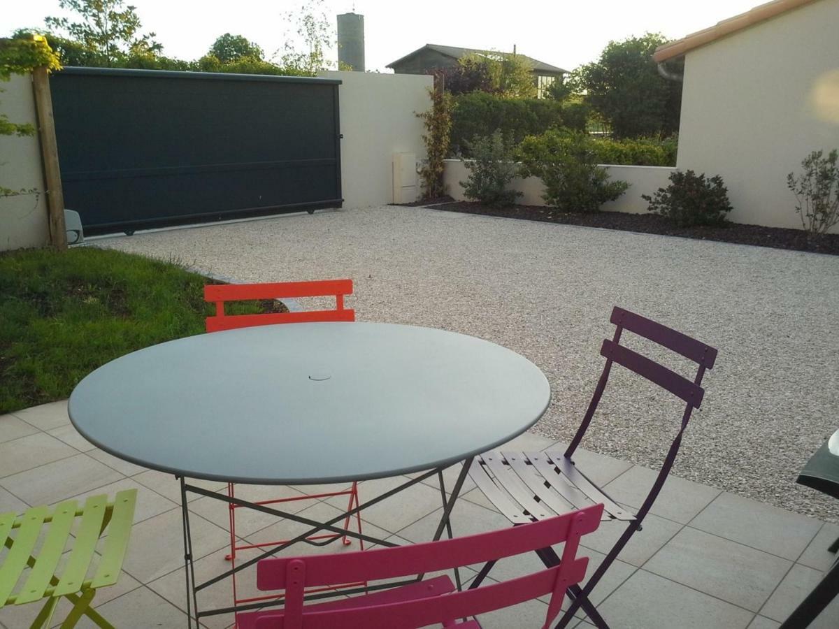 Au Grain D'Orge Vila Echire Exterior foto